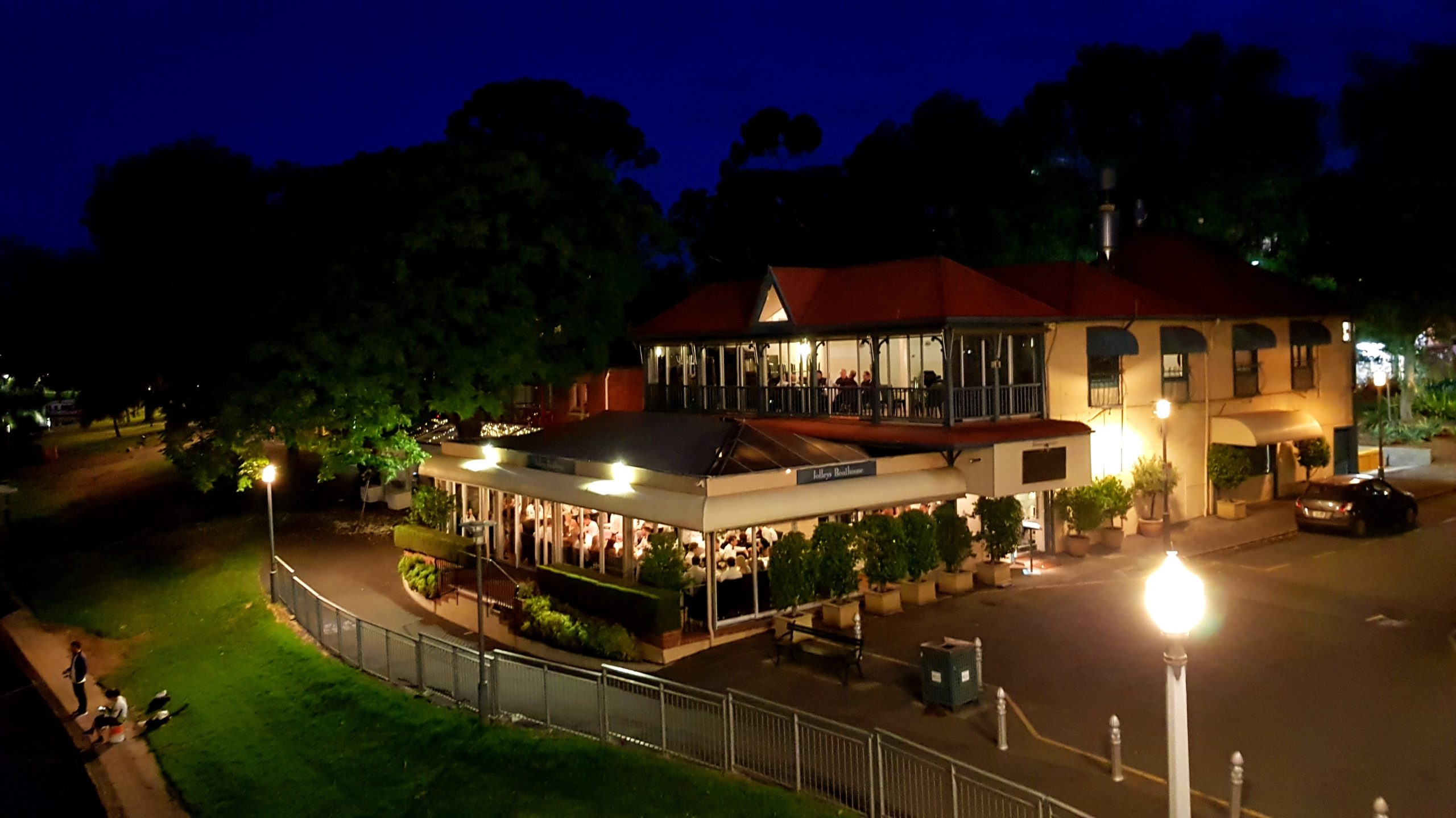 Jolleys Boathouse wedding