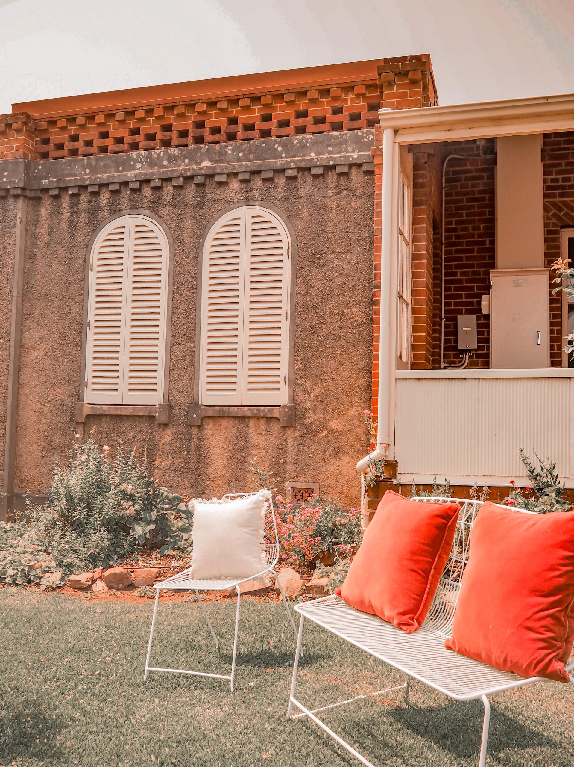 85255356_596791784495267_5756908918710206464_n